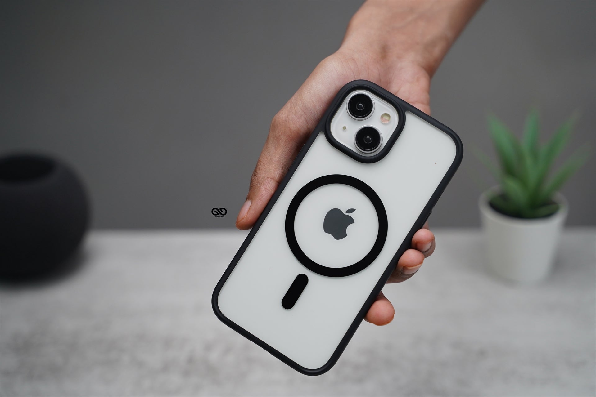 Anti-Yellow Magsafe Drop Proof Sleek Transparent Case For iPhone